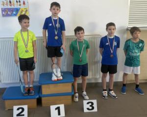 Tollaslabda óévzárás