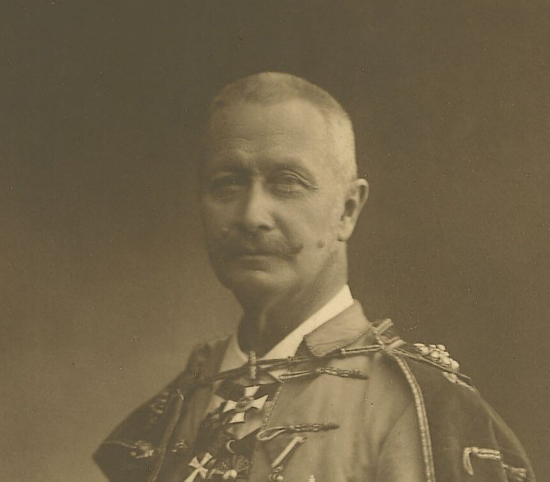 A félkarú géniusz koncertje 