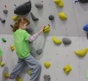 Mászófalat avattunk a tornateremben! 