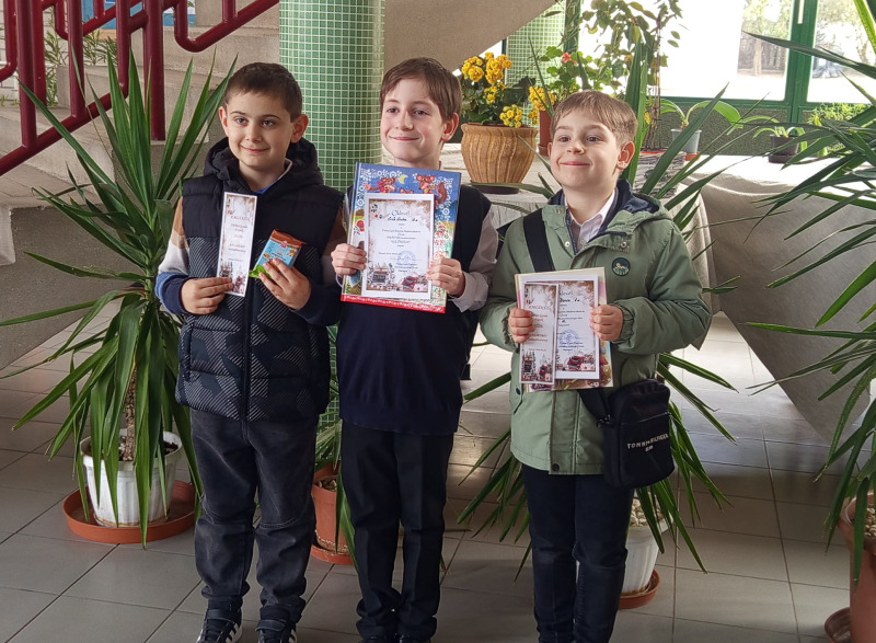 Hárman a sárosdi szavalóversenyen