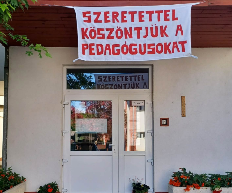 A pedagógusokat köszöntötték! 